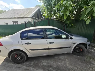 Продам Reno Megan 2004 года Двигатель 1.6 По всем