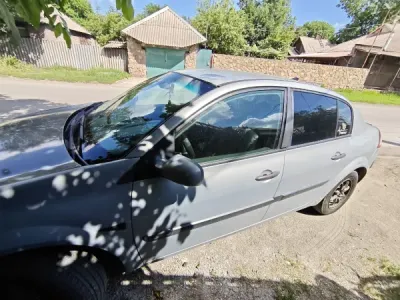 Продам Reno Megan 2004 года Двигатель 1.6 По всем