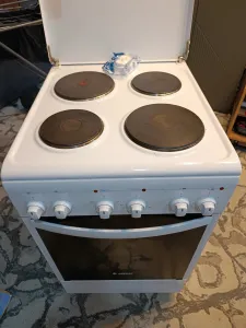 Продам хорошую плиту (гефест ЭП Н Д 5140-01)