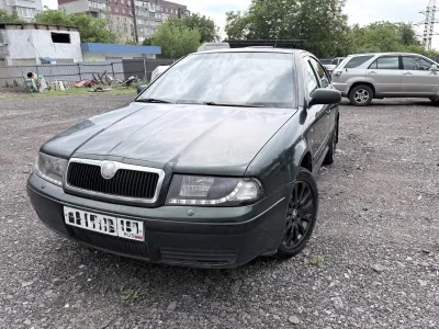 Продам Skoda Octavia Tour (Шкода тур ) 2.0 бензин
