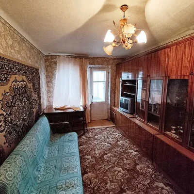 Продам 2-комнатную квартиру 44
