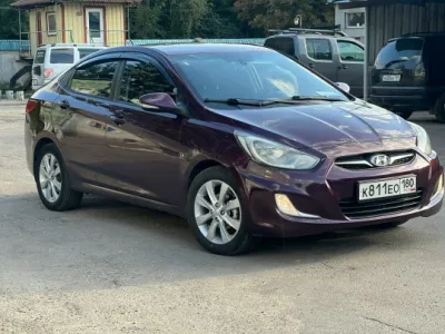 Продам Hyundai Solaris 1.6 АКПП 2012 г