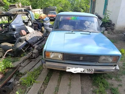 Продам ВАЗ 2105 сел и поехал