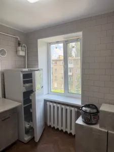 ПРОДАМ 3-комнатную квартиру в г. Харцызске