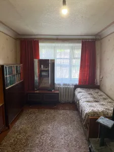 ПРОДАМ 2-комнатную квартиру в г. Харцызске