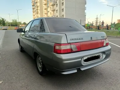 Продам ваз 2110
