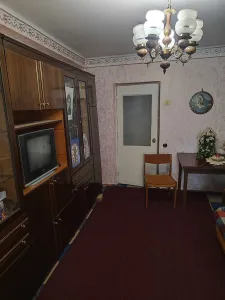 Продам обменяю 3-х квартиру с шикарным видом из окон в тихом живописном районе г. Харцызска Комунист
