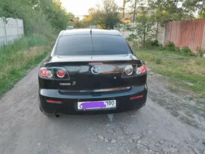 Продам Мазду 3