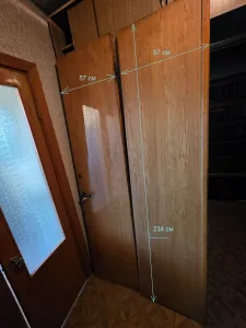 Продам большую металлическую входную дверь