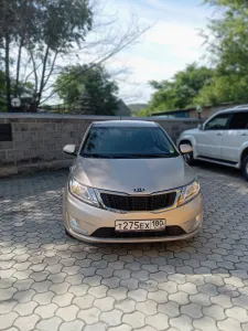 Продам Kia Rio 2012г 1.6 MT(Расход 6-7) по