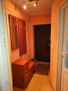 Продаётся трёхкомнатная квартира
