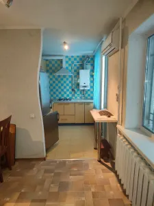 Продаётся трёхкомнатная квартира
