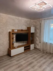 Сдаётся по суточно 1 ком квартира