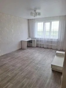 ПРОДАМ очень хорошую просторную 3-х комнатную