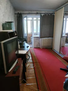 Продам однокомнатную квартиру в Енакиево (центр)