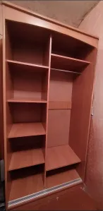 Продам стол 2т.р