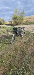 Продам эндуро 250 кубов едет отлично менялось