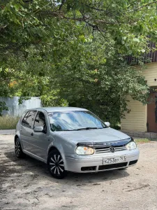 Продам легенду Volkswagen Golf