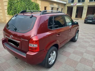 Продам Hyundai tucson 2008 года Объем мотора 2