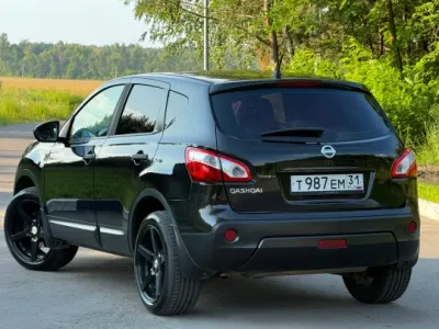 В продаже Nissan Qashqai (в рестайлинге) 1.6 л в