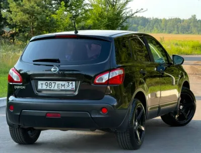 В продаже Nissan Qashqai (в рестайлинге) 1.6 л в
