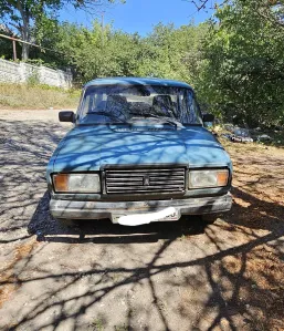 Продам ваз-2107 год 2006 инжектор машина на