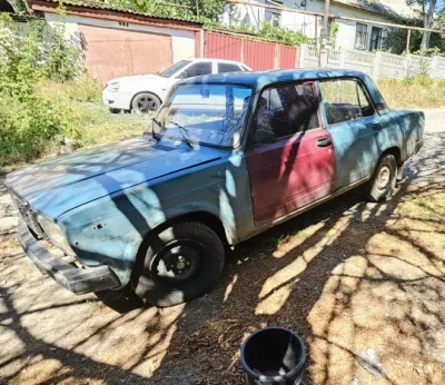 Продам ваз-2107 год 2006 инжектор машина на
