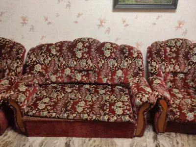 Продам диван и 2 кресла