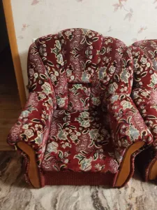 Продам диван и 2 кресла