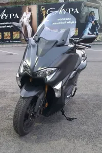 Продам макси скутер Yamaha T- Max 530 Dx