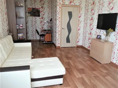 Сдается: 2-комнатная квартира. Район: г. Макеевка. 3/5