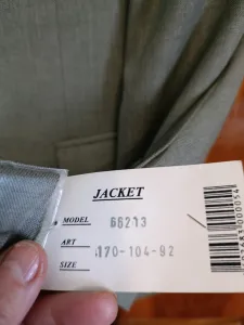Продается новый костюм.Макеевка Цена2000 руб.торг