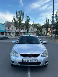 Продам Ладу Приору 2012г
