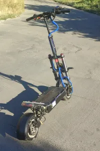Продам электросамокат Syccyba Currus R11