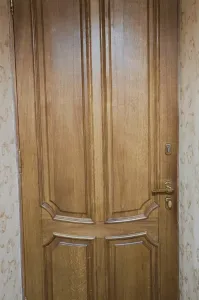 Продам двойную входную дубовую дверь