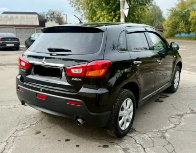 Mitsubishi ASX 2011год