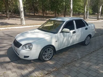 LADA PRIORA Год выпуска 2011 год
