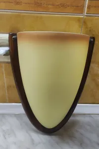 Продам настенный светильник