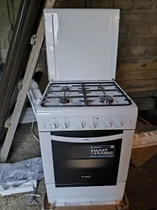 Продам газоэлектрическую.Варочная панель газовая