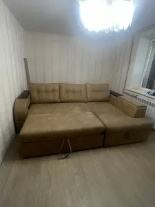 Срочно продам угловой диван