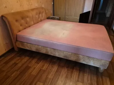 Продам б/у кровать с подъемным матрасом
