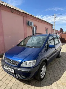 Opel Zafira Опель Зафира 2004 год выпуска