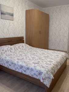Сдаётся двухкомнатная квартира в Калининском районе Донецка