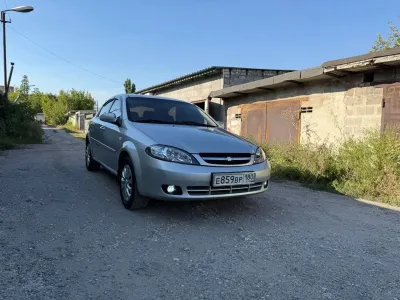 Продам Chevrolet Lacetti 1,4 МКПП