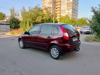 В продаже лада калина