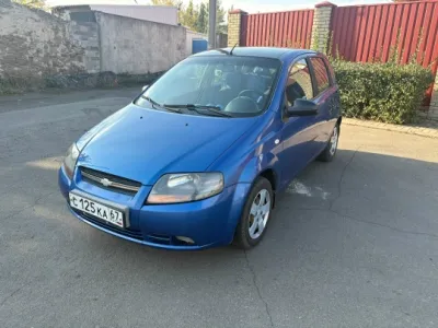 Продам Chevrolet Aveo пробег 230 хорошем