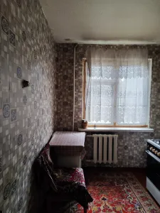 ПРОДАЕТСЯ КРУПНОГАБОРИТНАЯ 2 комн