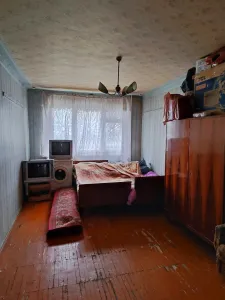 ПРОДАЕТСЯ КРУПНОГАБОРИТНАЯ 2 комн