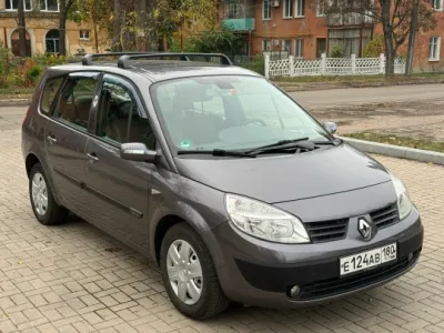 Продам Renault Scenic (7 местный ) 1