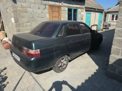 Ваз 2110. 1998гв цена 130000 доки впорядке мотор